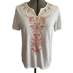 Alfred Dunner White Short Sleeve Embroidered & Sequin Top With Textured Pattern